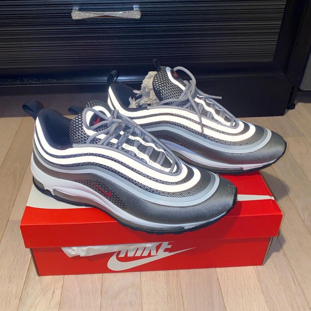 Women’s Air Max 97 Ultra 17’ Silver